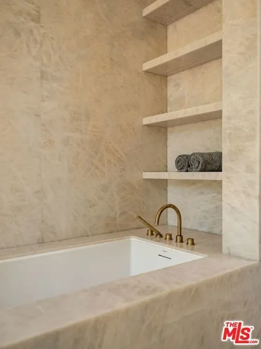 3748 Berry Drive, Los Angeles, California, United States. - Photo 21