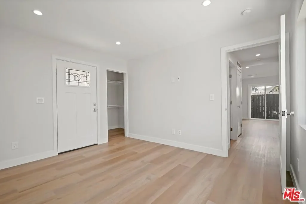 1561 East Elizabeth Street, Altadena, California, United States. - Photo 36