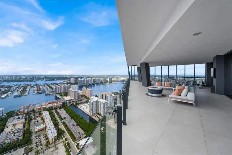 17141 Collins Ave LPH-1, Golden Beach, Florida, United States. - Photo 18