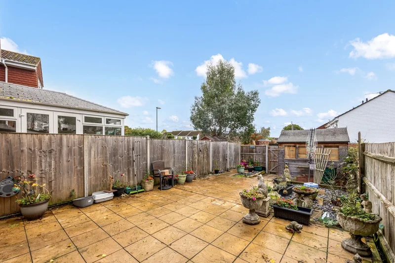 30 Parsonage Road, Henfield, BN5 9JG, Upper Beeding, England, United Kingdom. - Photo 7