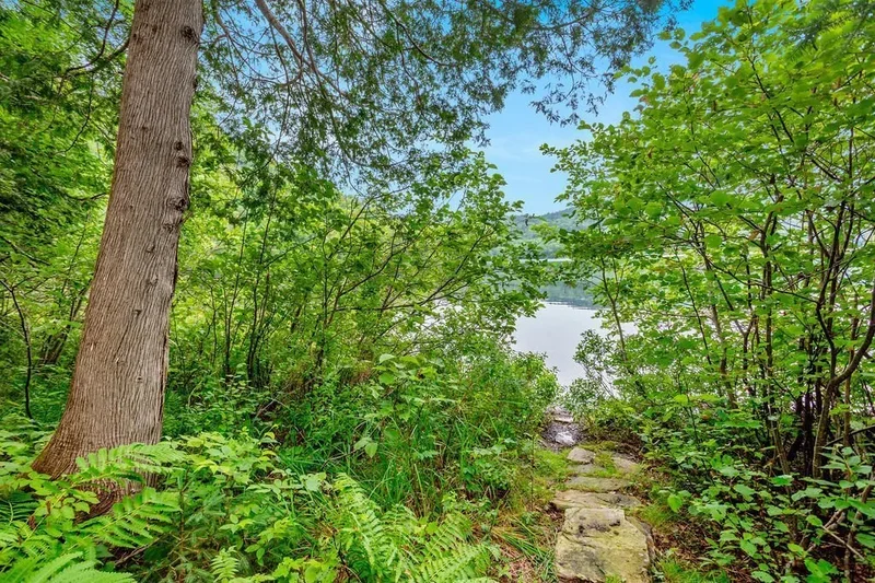 10 Ch. du Lac-Caché, La Macaza, Quebec, Canada. - Photo 22