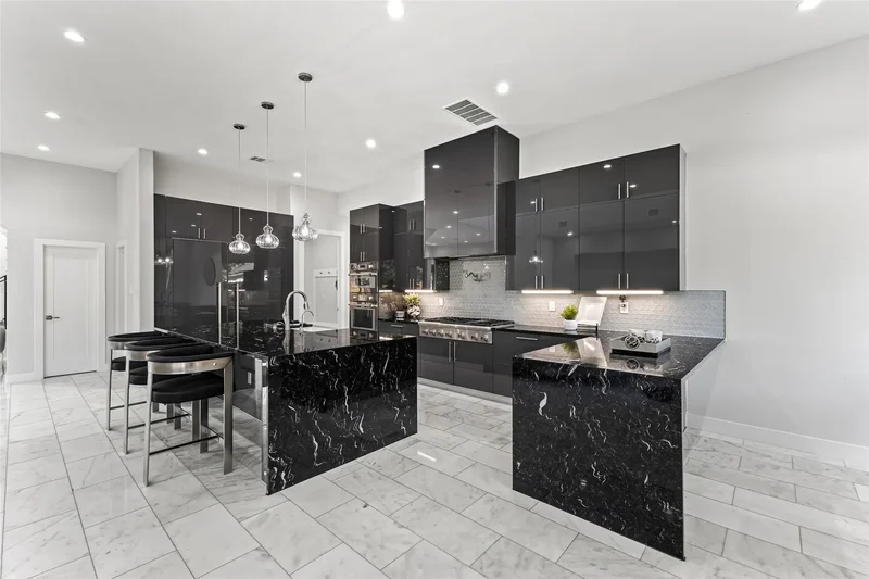 14002 Woodthorpe Lane, Houston, Texas, United States. - Photo 44