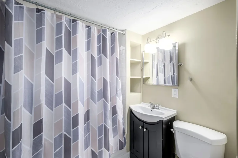 715 S 1100 E, Salt Lake City, Utah, United States. - Photo 27