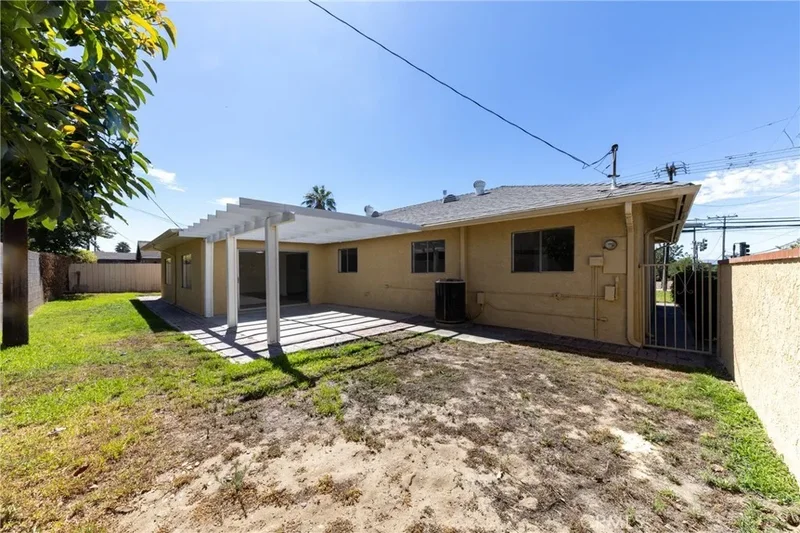 558 W W. Philadelphia St, Ontario, CA 91762, Ontario, California, United States. - Photo 34