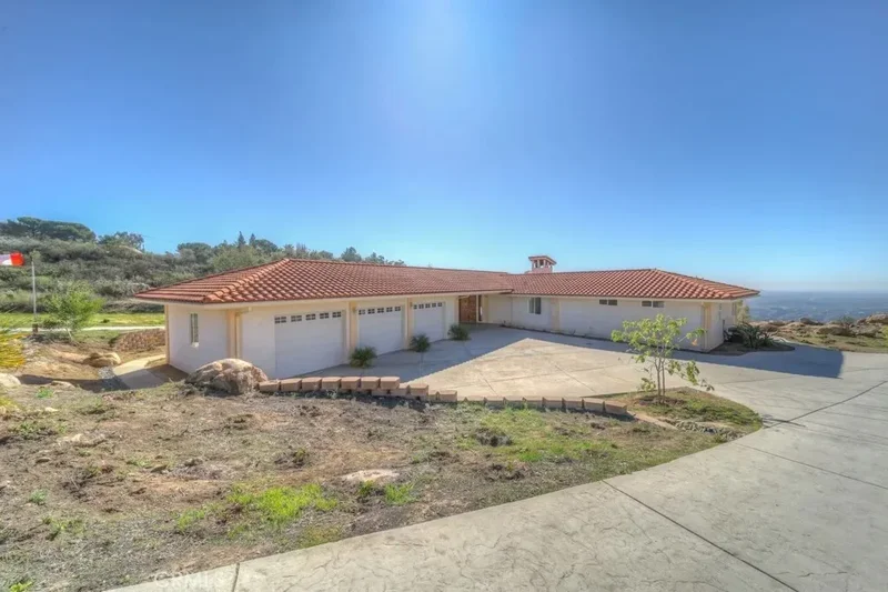 1991 Via Ladera, Fallbrook, California, United States. - Photo 5