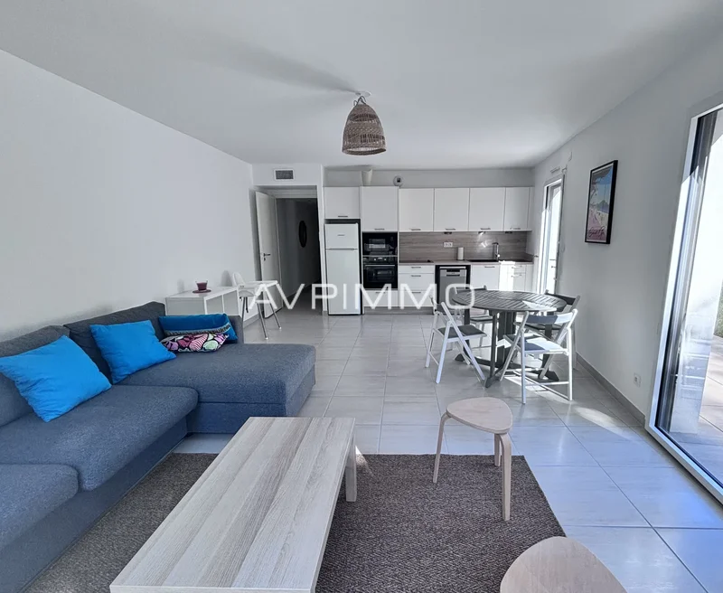 Appartement T3 avec jardin à vendre aux Lecques À 200 m de la plage Saint-Cyr-sur-Mer