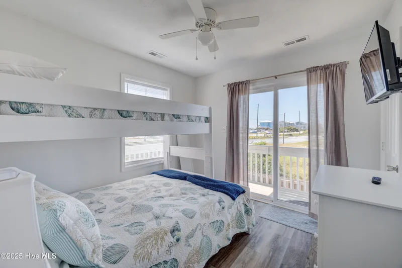 111 Summer Place Drive, North Topsail Beach, North Carolina, United States. - Photo 32