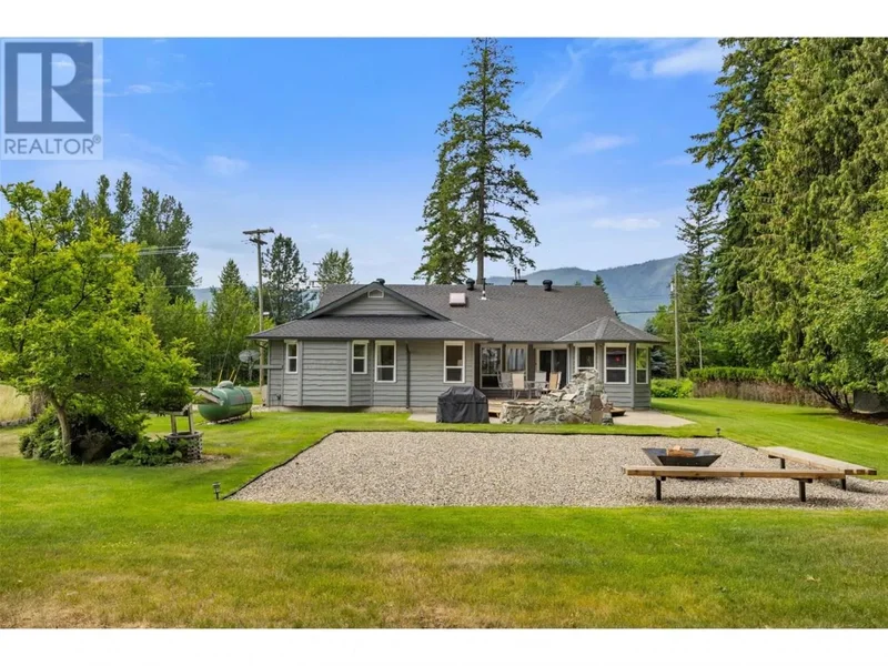 3789 ZINCK Road, Scotch Creek, British Columbia, Canada. - Photo 7