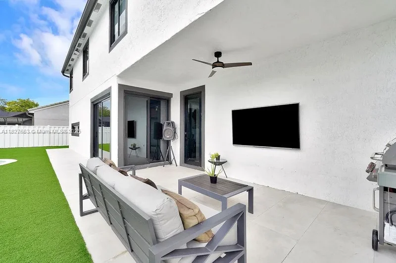 10746 Charleston Pl, Cooper City, Florida, United States. - Photo 49