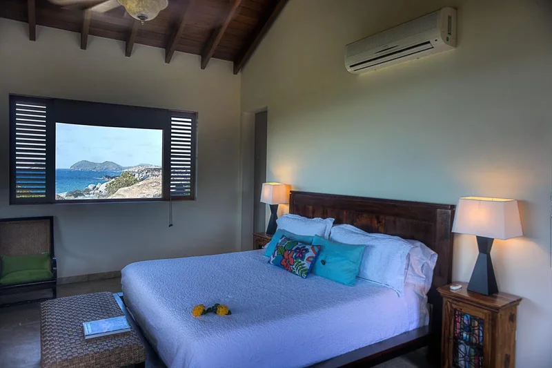 Spanish Town, Virgin Gorda, British Virgin Islands. - Photo 3