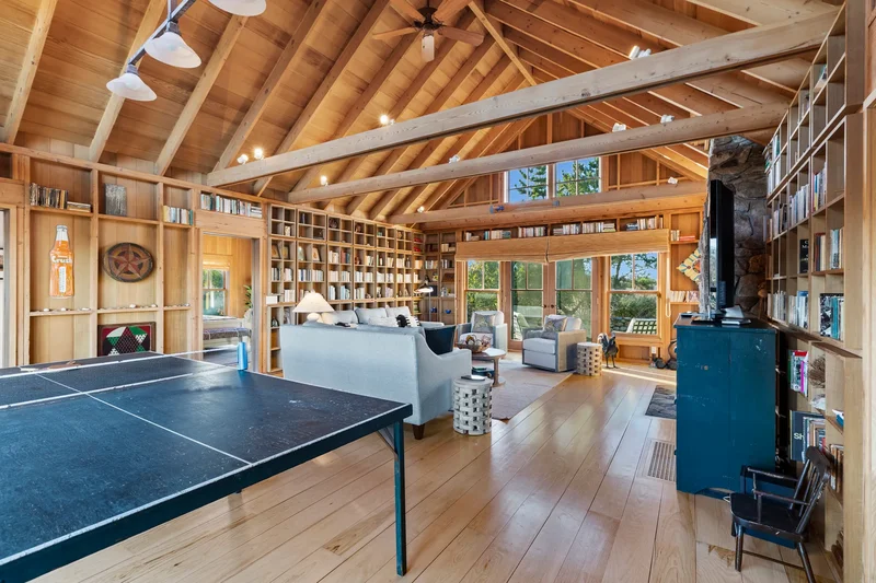 64 Squibnocket Farm Road, Chilmark, MA 02535, Chilmark, Massachusetts, United States. - Photo 32