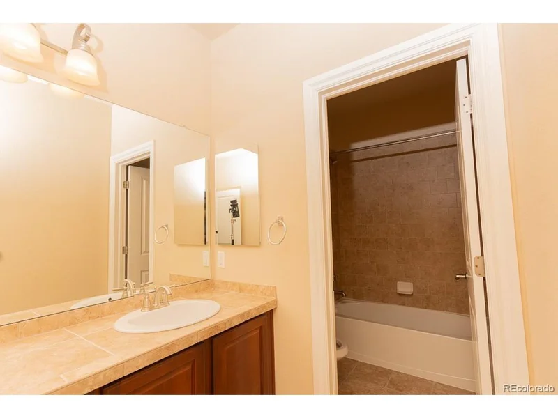 10262 Greentrail Cir, Lone Tree, Colorado, United States. - Photo 33