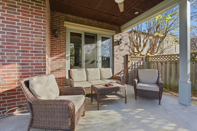 334 Belvenia Rd, Burlington, ON L7L 2G6, Canada, Burlington, Ontario, Canada. - Photo 9