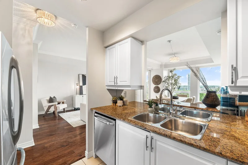 40 Old Mill Road  901, Oakville, ON L6J 7W2, Oakville, Ontario, Canada. - Photo 16