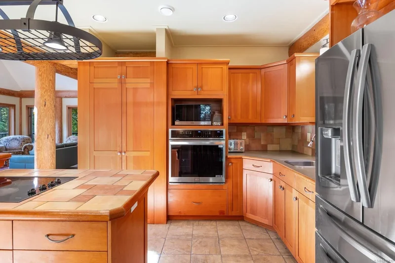 900 Spider Lake Rd, Qualicum Beach, British Columbia, Canada. - Photo 28