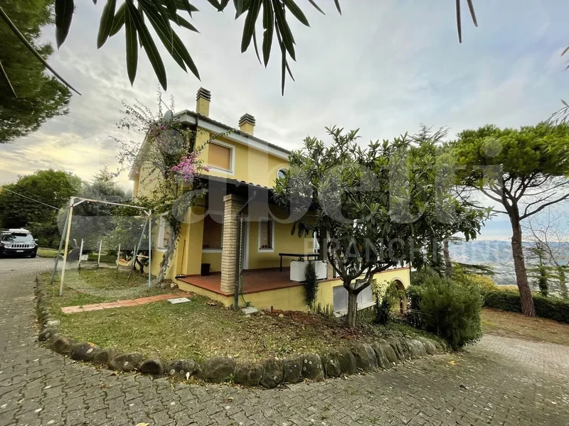 Villa singola Via Fratte Grandi, 18