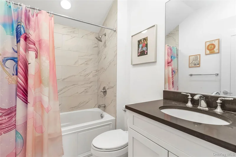 322 Marina Point, Oceanside, New York, United States. - Photo 20