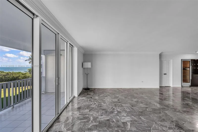 200 Ocean Lane Dr 407-GR09, Key Biscayne, Florida, United States. - Photo 18