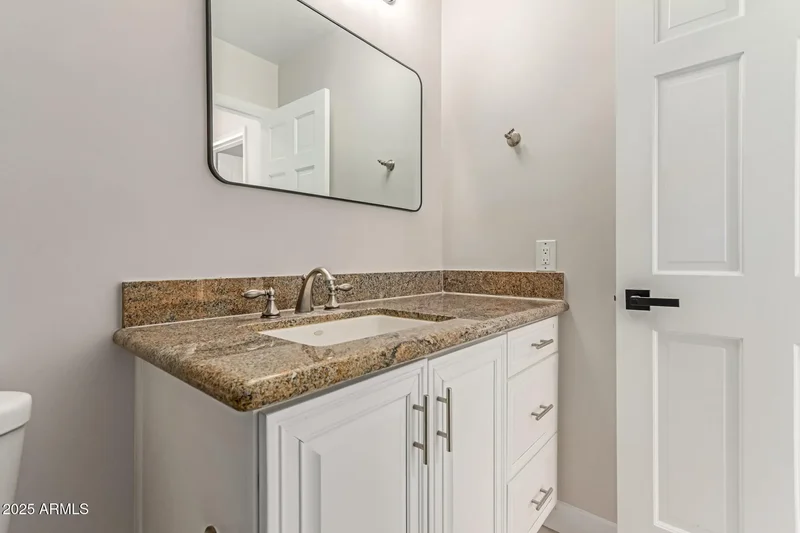 3301 E ROVEY Avenue, Paradise Valley, AZ 85253, Paradise Valley, Arizona, United States. - Photo 29