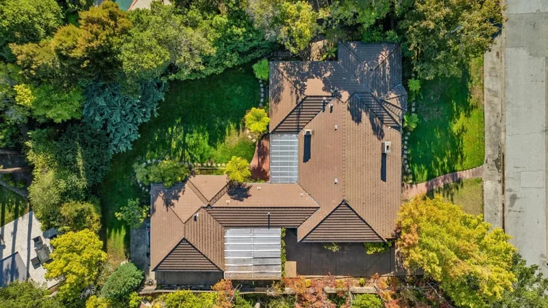 1735 Crockett Lane, Burlingame, California, United States. - Photo 11