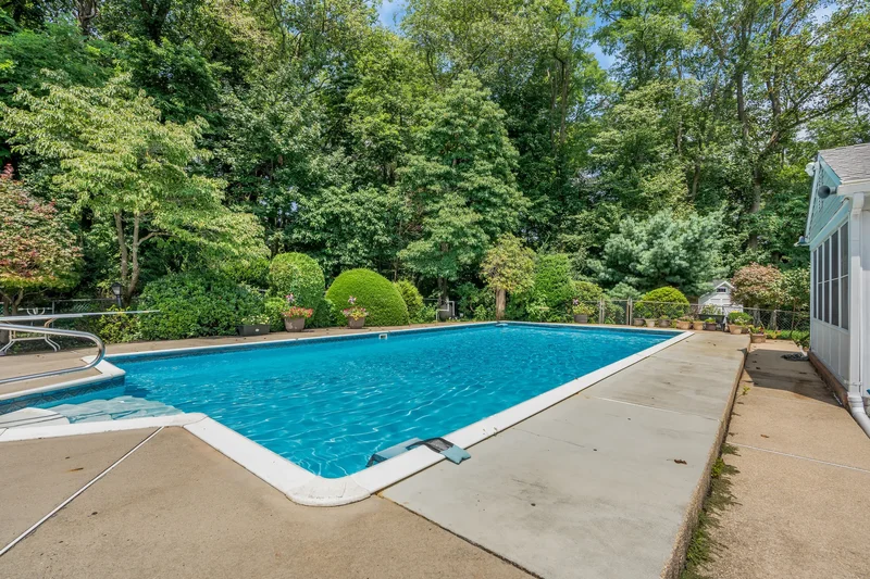 15 Goldsmith Drive, Holmdel, NJ 07753, Holmdel, New Jersey, United States. - Photo 52