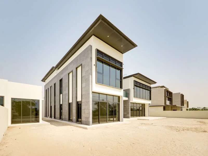 Only with BenCo | Golf Course Views | 6 Bed + Driver’s