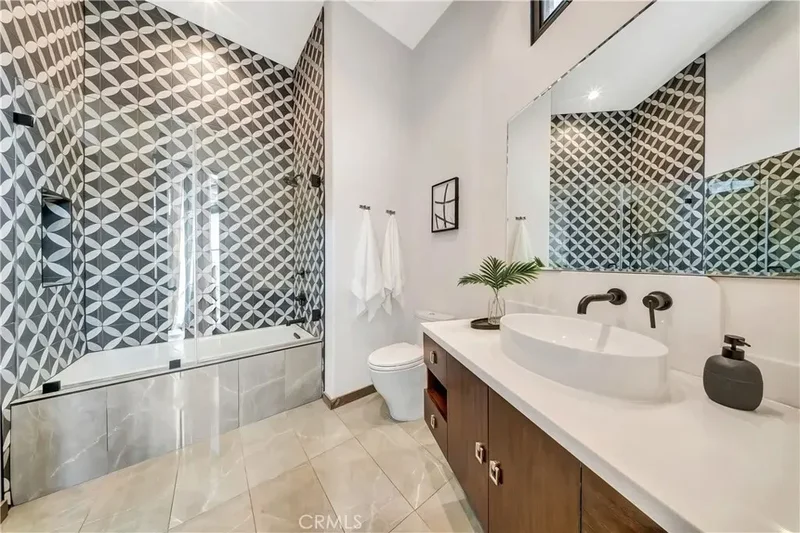 6451 Chesebro Road, Agoura Hills, California, United States. - Photo 25