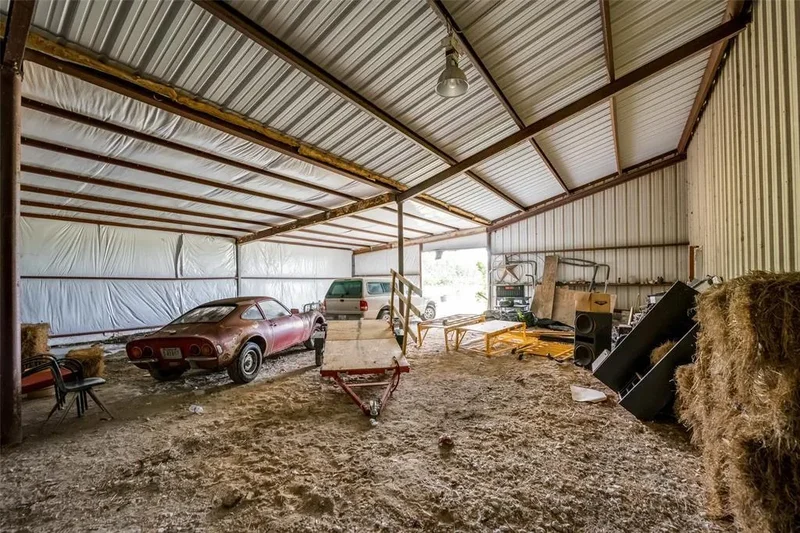 5646 N US Highway 69, Celeste, Texas, United States. - Photo 35