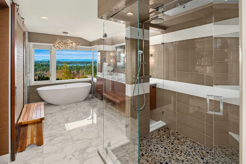 9600 NE 28th St , Clyde Hill, WA 98004, Bellevue, Washington, United States. - Photo 25
