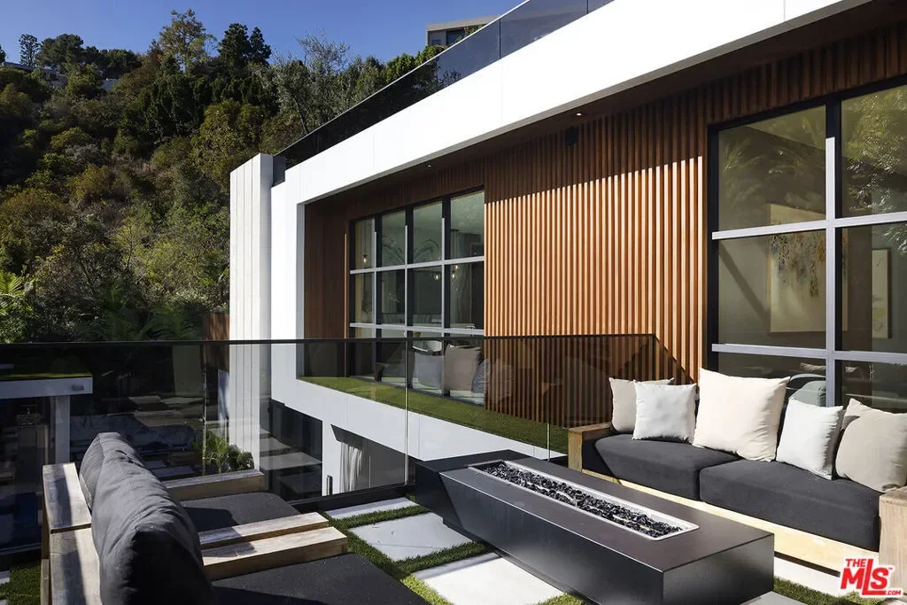 13187 Chalon Road, Los Angeles, California, United States. - Photo 20