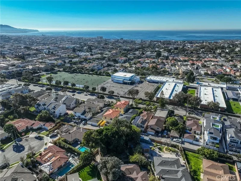 204 N Prospect B, Torrance, California, United States. - Photo 54