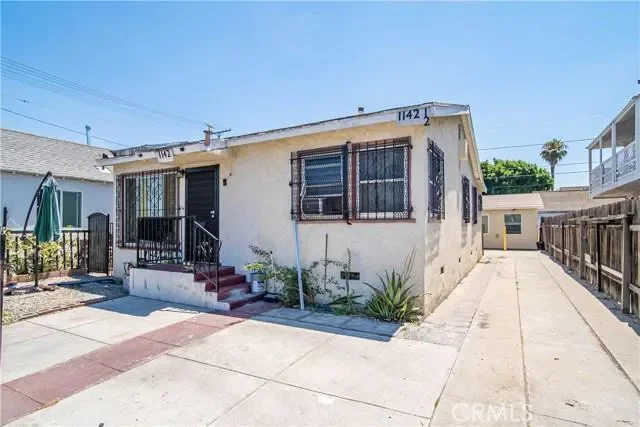 1142 E Century Boulevard, Los Angeles, CA 90002, Los Angeles, California, United States. - Photo 29