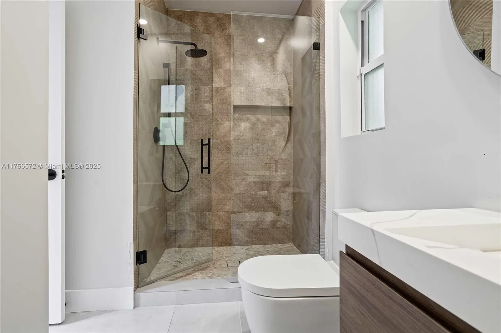 5925 La Gorce Dr, Miami Beach, Florida, United States. - Photo 15
