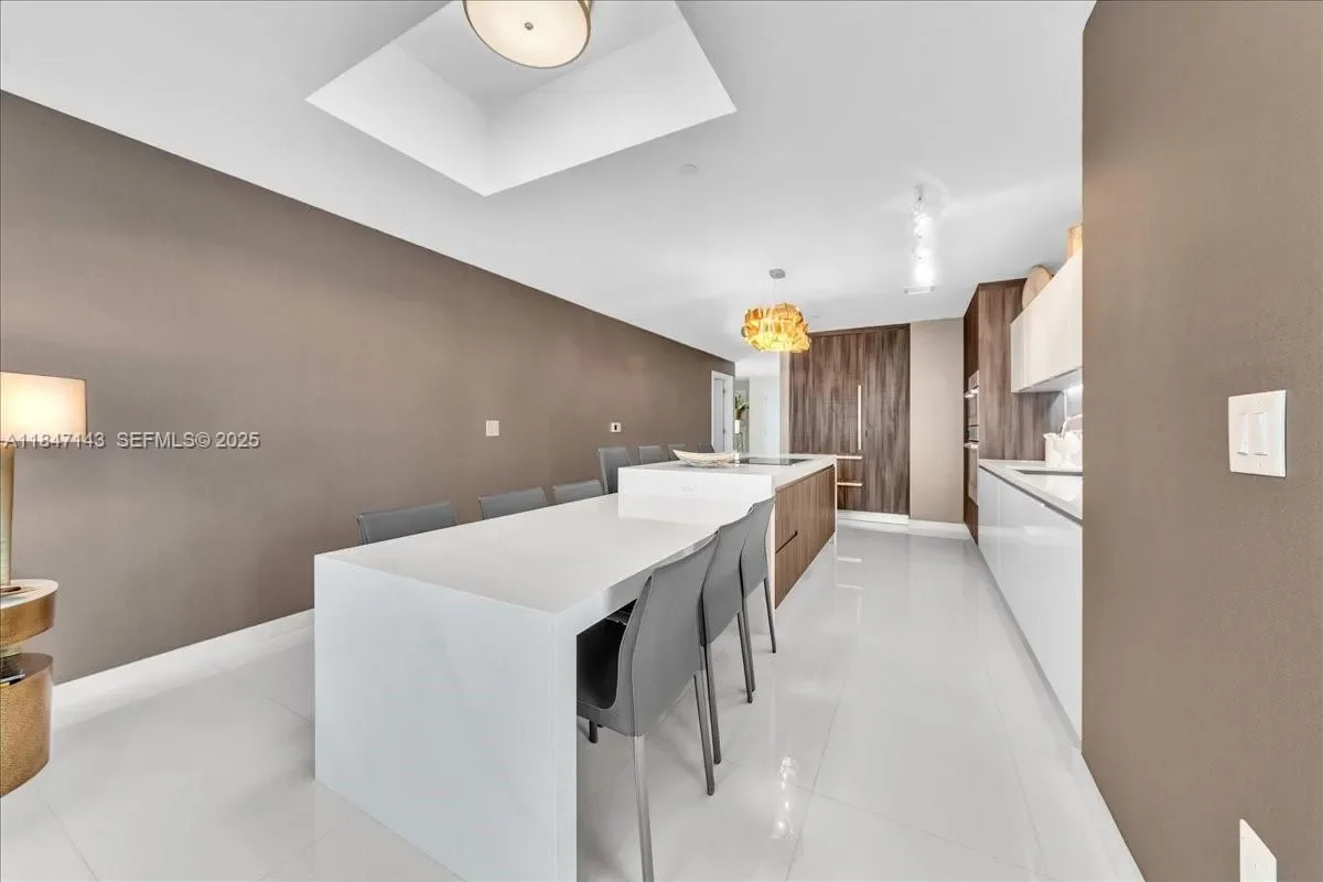 851 NE 1st Ave #3711, Miami, FL 33132, Miami, Florida, United States. - Photo 13