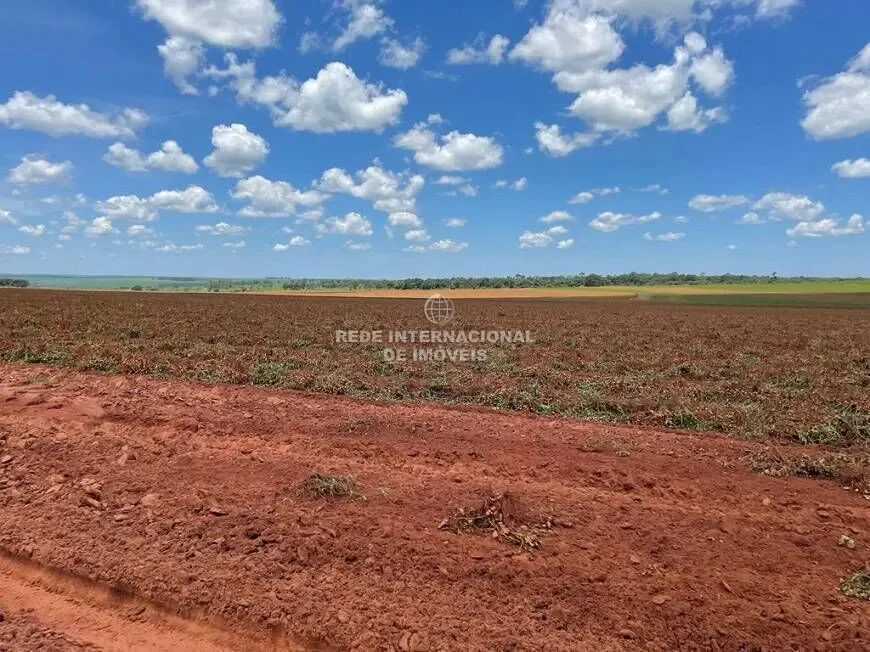 Farm 350 alqueires, special for planting in the Region of Quatá, direction Rancharia Factory Region