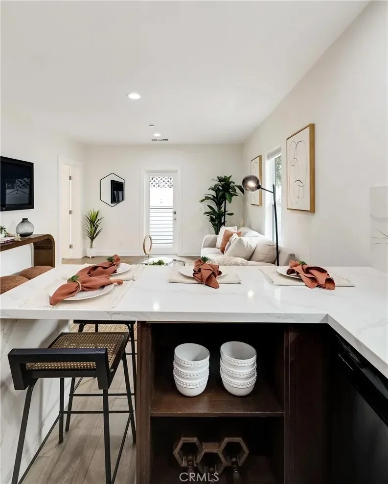 724 San Miguel Avenue, Los Angeles, California, United States. - Photo 17