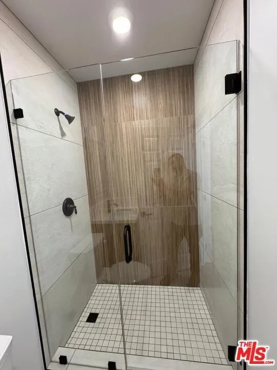 553 N Flores Street, West Hollywood, California, United States. - Photo 23