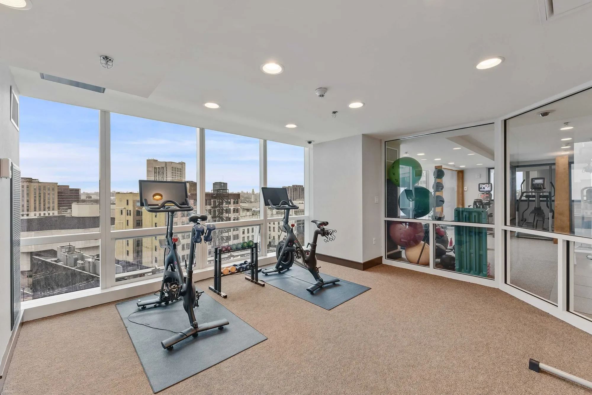 5 Renaissance Square, #23C, White Plains, NY, 10601, USA, White Plains, New York, United States. - Photo 1