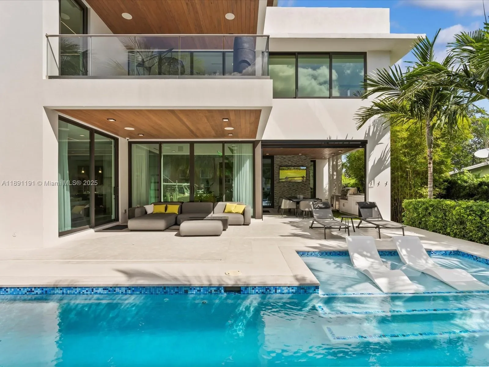 1736 SE 14th St, Fort Lauderdale, Florida, United States. - Photo 48