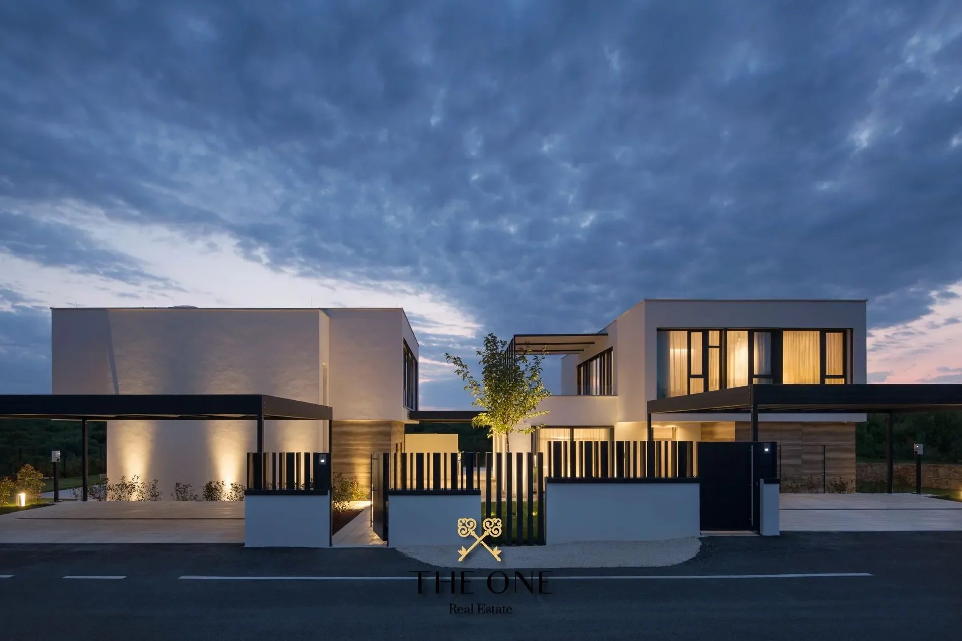 Exterior photo 10