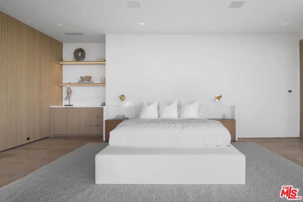 26946 Pacific Coast Hwy, Malibu, California, United States. - Photo 22