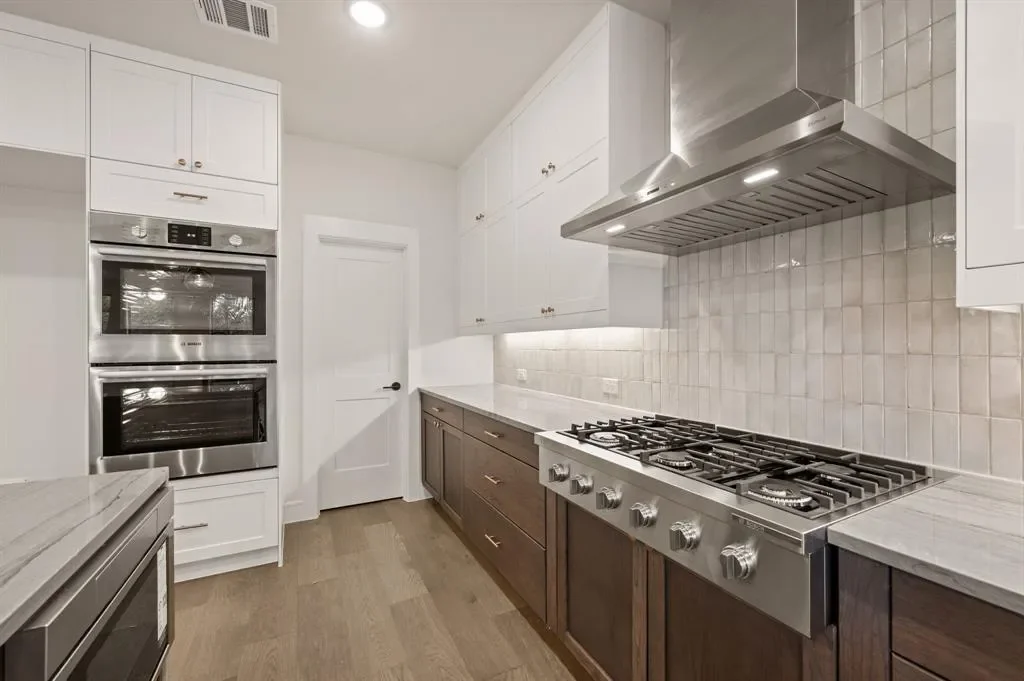 1340 Cherry Hills Lane, Irving, Texas, United States. - Photo 9