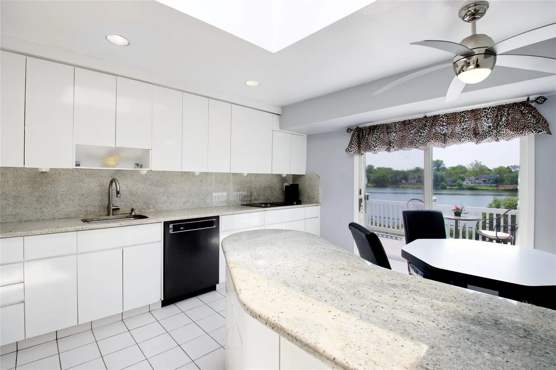 443 Hungry Harbor Road, North Woodmere, NY 11581, Valley Stream, New York, United States. - Photo 23