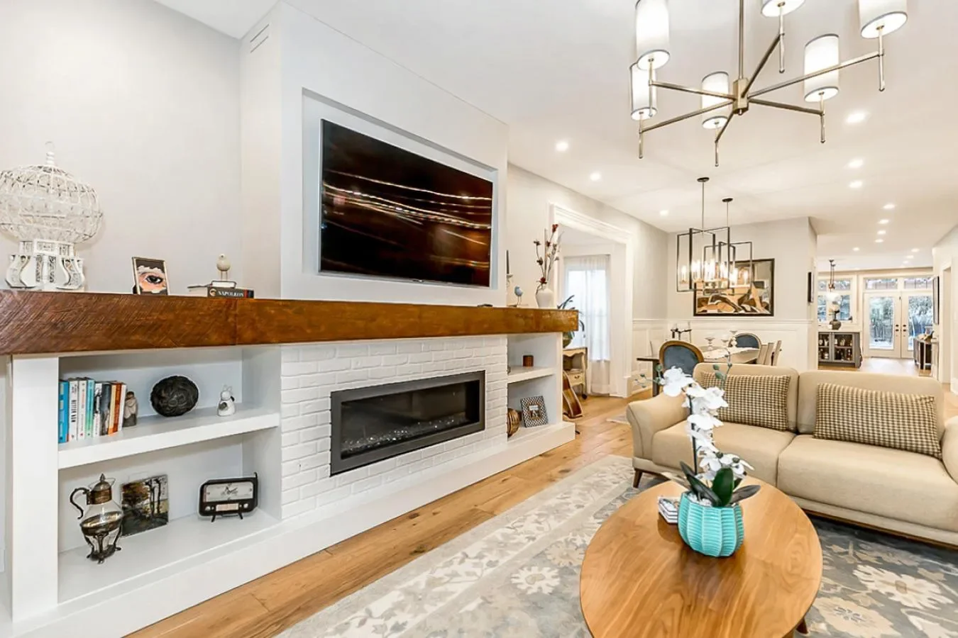 16 Maple Street, Aurora, Ontario, Canada. - Photo 13
