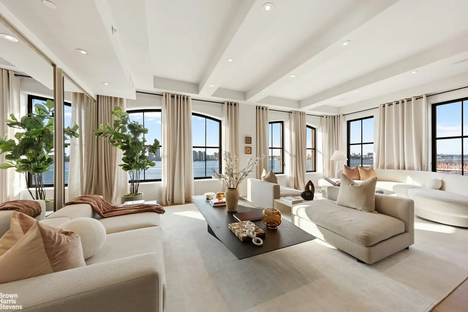 Gallery photo 10
