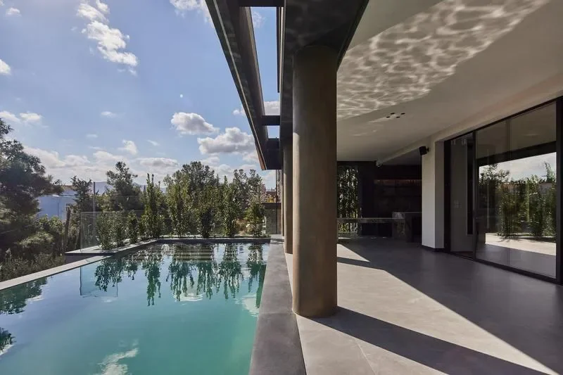 Breathtaking Villa In Filothei