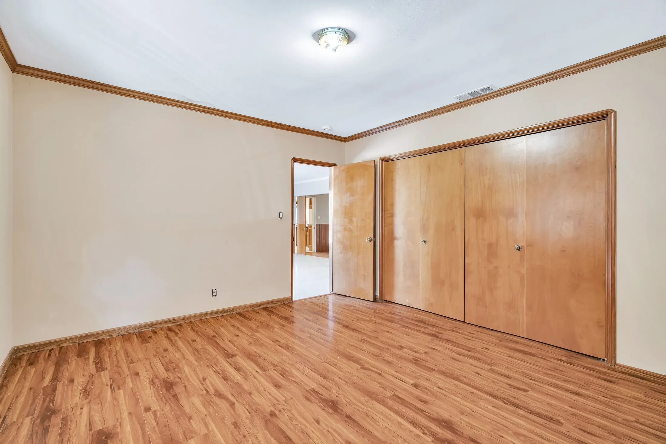 2013 South Palm Avenue , Alhambra, CA 91803, Alhambra, California, United States. - Photo 32