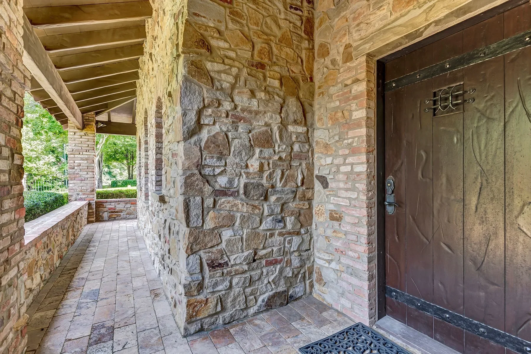 Gallery photo 12