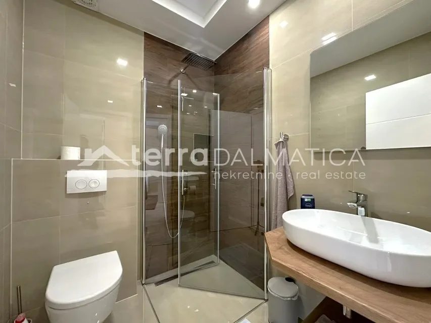 Gallery photo 5