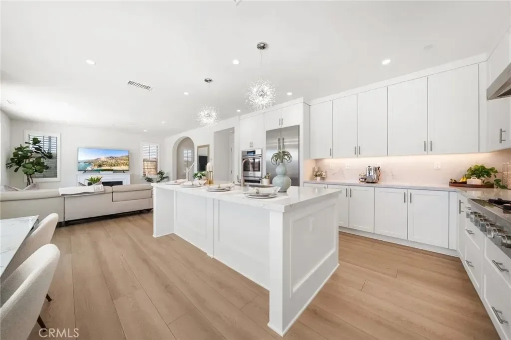 246 Canterbury, Irvine, California, United States. - Photo 10